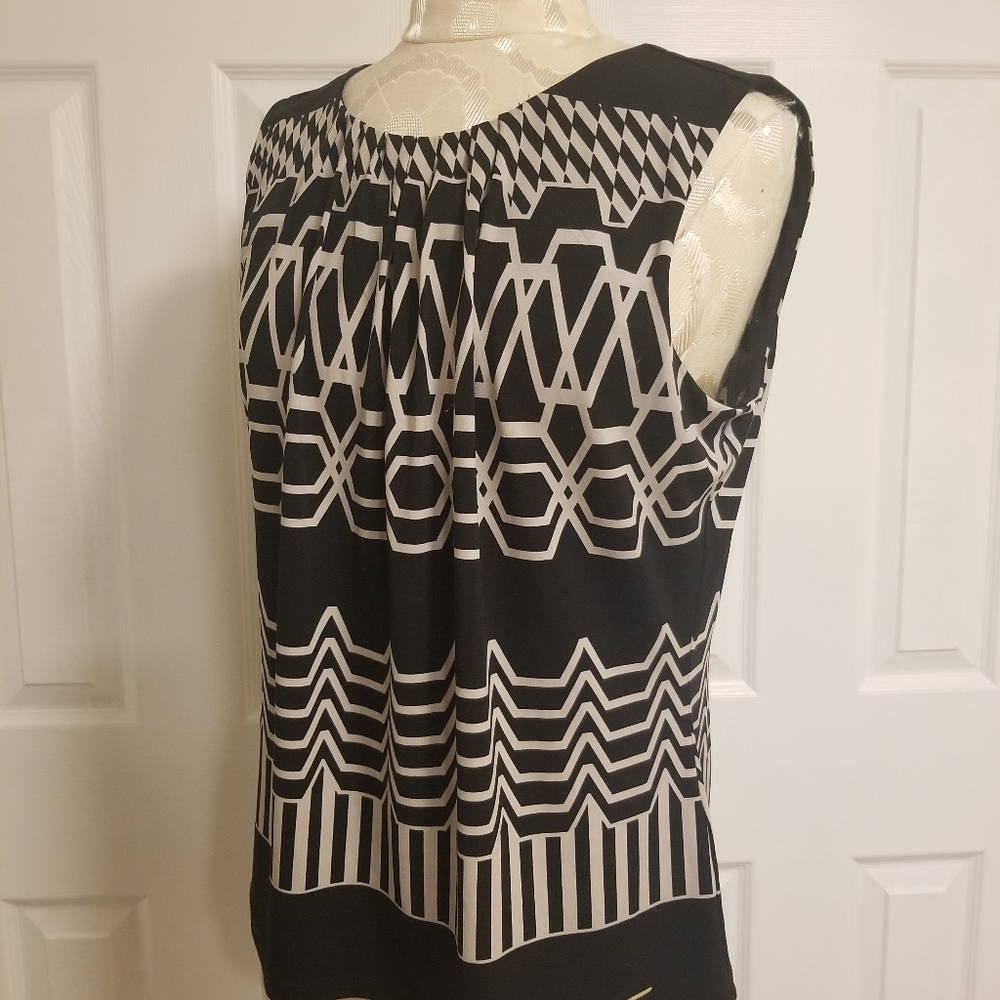 Calvin Klein Sleeveless Geometric Top - Size Large